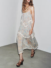 Retro Floral-Print Tiered Lace-Paneled Chiffon Maxi Dress